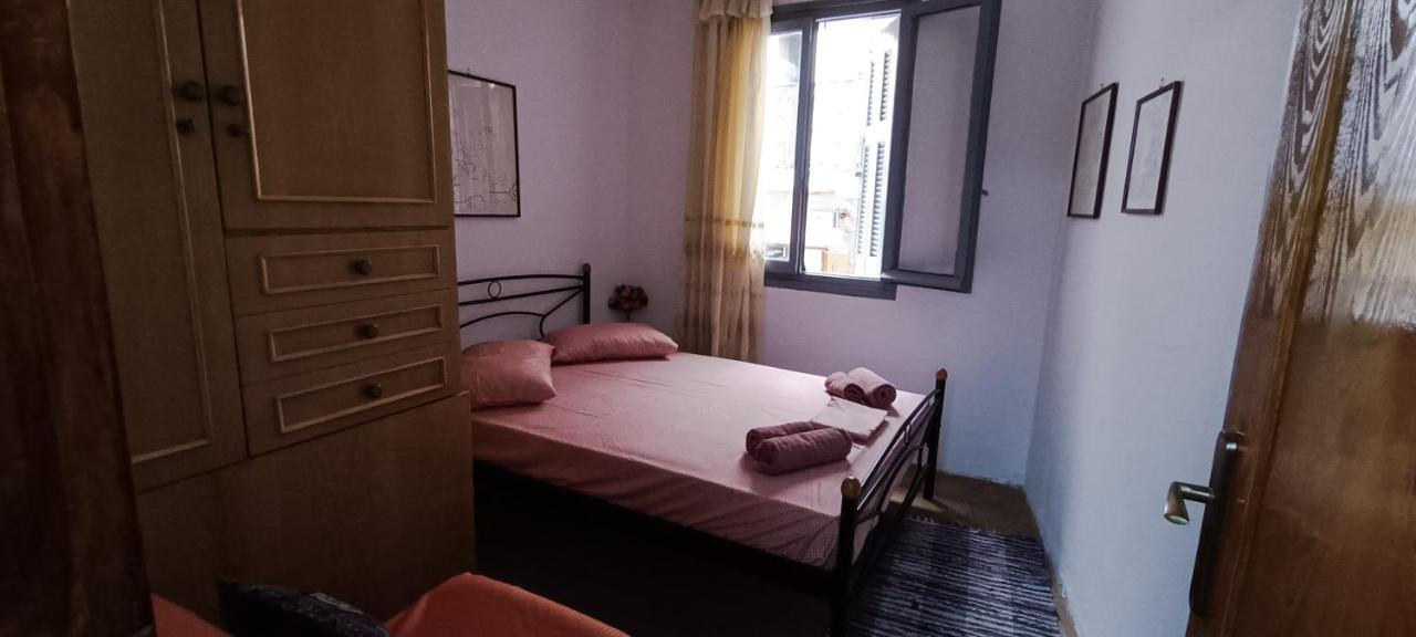 Comfortable And Spacious Stone Traditional Hanya